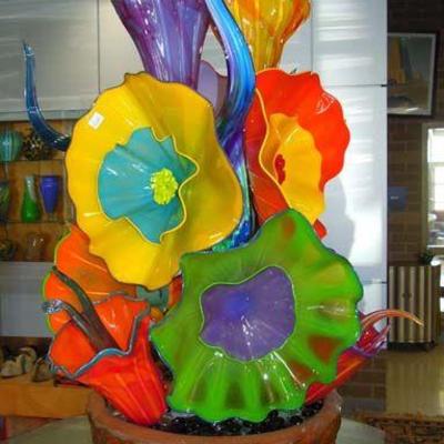 OUTSTANDING HAND BLOWN ART GLASS BOUQUET OF POTTED FLOWERS