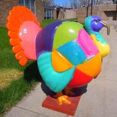 VERY LARGE HAND PAINTED FIBERGLAS SCULPTURE OF TURKEY