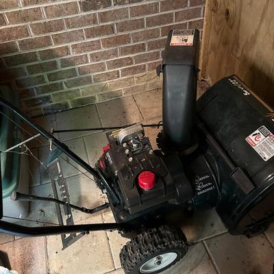 Yard Machine 5HP 22” Snow Blower 