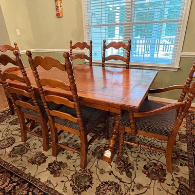 Young Hinkle Colonial Pine Dining Table & 6 Chairs 