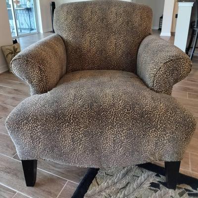 Vintage Lepard Print Cushioned Armchair #2