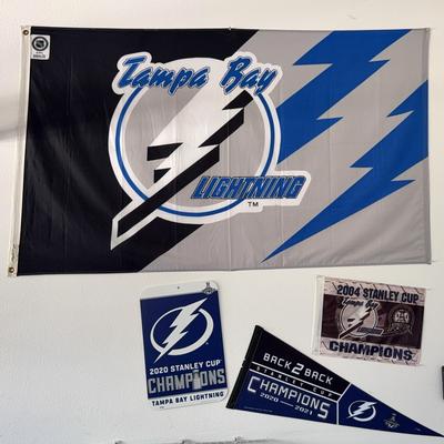 Tampa Bay Lightning  & Bucs Sports Memorabilia