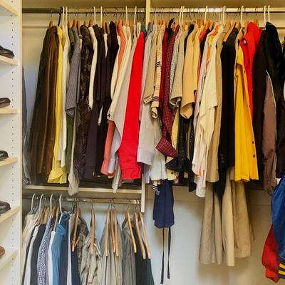 Men’s Walk In Closet 