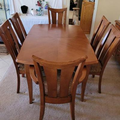 Palliser Dining Table & 6 Chairs 