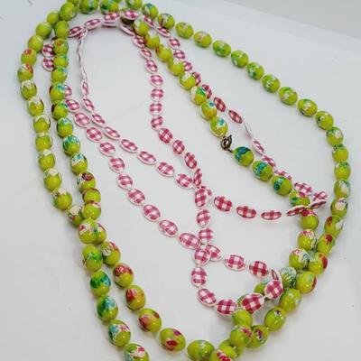 Vintage Plastic Pink And Green Beaded Spring Summer Necklaces