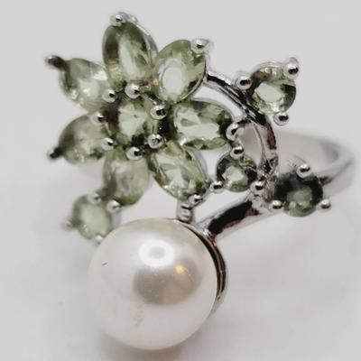 Sterling Faux Pearl and Green Stone Ring Size 6