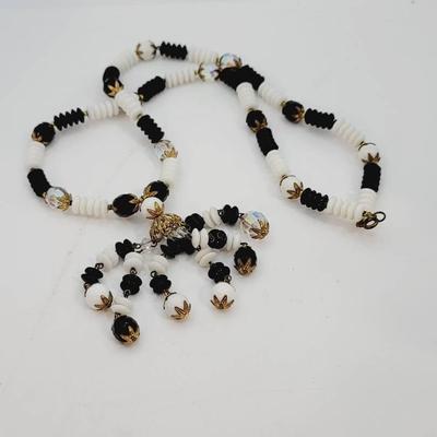Aurora Borealis Black and White Tassel Drop Necklace Vintage 