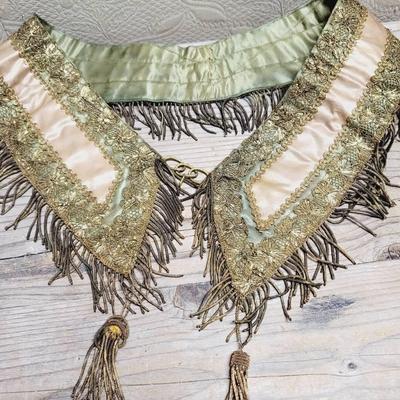 Victorian Collar Green Peach Silk Metal Thread And Wire