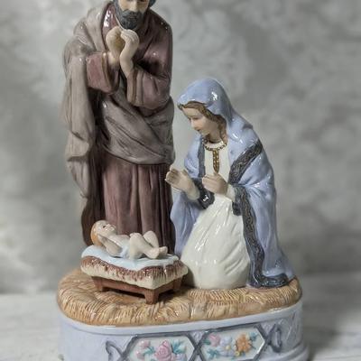 Lefton Oh Holy Night Nativity Scene Music Box