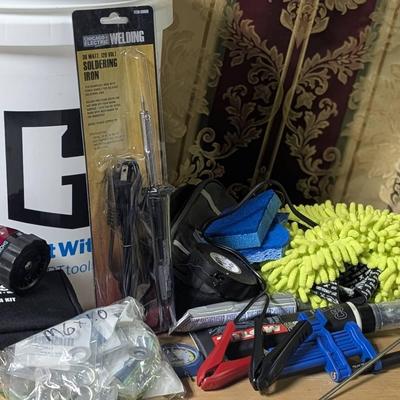 Misc Garage Lot In A Bucket 