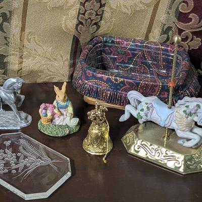 Curio Collection - Horses, Rabbits, Flowers, and Baskets 
