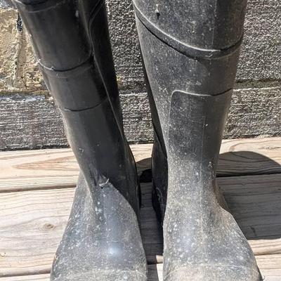 Size 9 Men's Boss 16 inch Black- Plain Toe PVC Economy Boot