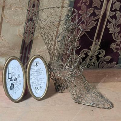 Keepsake Collectibles - Victorian Boot and Vintage Frame with "Dear Mother" Poem 