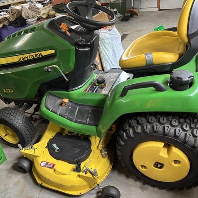 Nothing runs like a Deere low hours 
