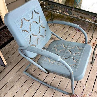 Vintage metal lounge chair