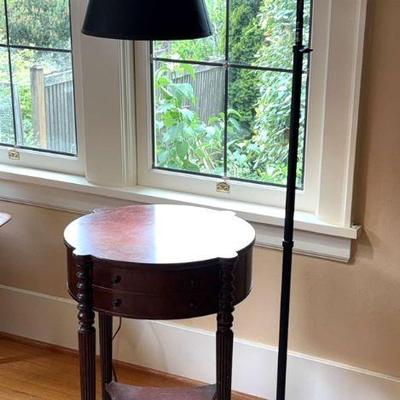 Wood single drawer drum table floor lamp