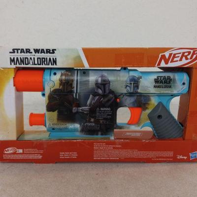 Nerf Star Wars The Mandalorian Dart Blaster with 12 Darts - New in Box