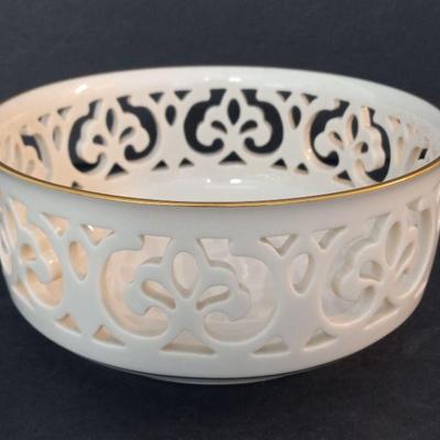 Vintage 1987-1989 Lenox Tracery Collection "Brittany" 6" Pierced Round Bowl