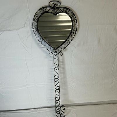 Long Heart Key-Shaped Wall Piece
