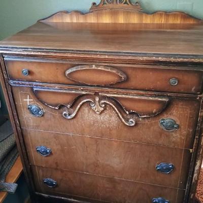 Antique 4-Drawer Chest of Drawers
