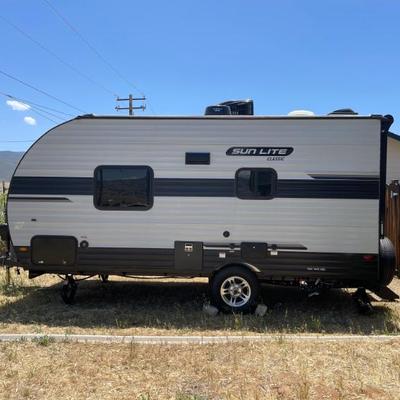 Travel trailer NEW 