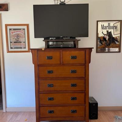 Dresser and tv 