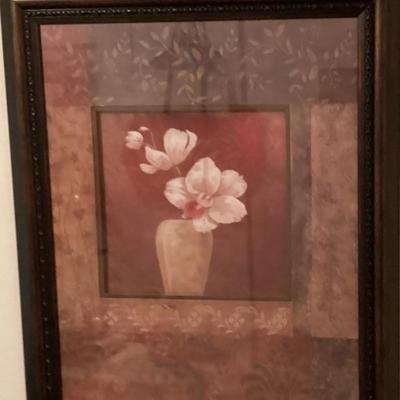 Painting vase with pink flowers