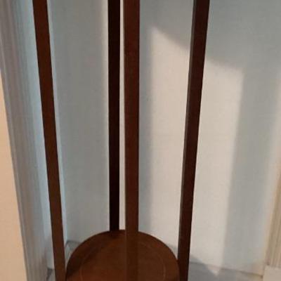 Plant stand mahogany
