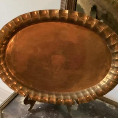 Decortive plate platium with scallo edges