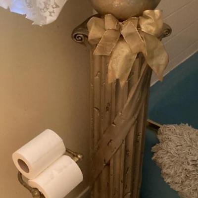 Gold toliet paper and soap holders