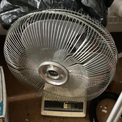 Sale Photo Thumbnail #45: Table fan