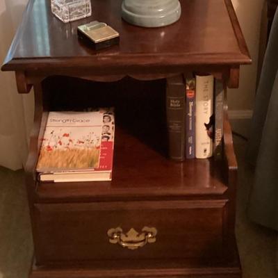 Nighstand 1 drawer