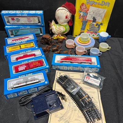 Vintage Hazel Atlas Little Hostess Dish Set, Ho Scale Electric Train Set & More