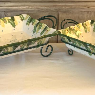 Pair Of Temp-Tations Presentable Ovenware