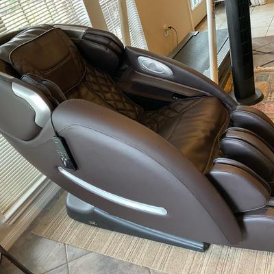 Osaki OS-4000XT Massage Chair