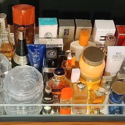 Mirrored Vanity Tray With Perfume Including Chanel