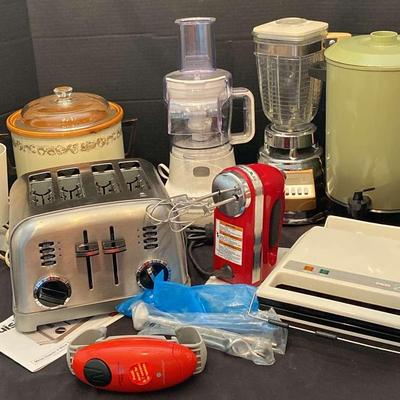 Small Appliances Featuring Cuisinart, Osterizer, West bend 