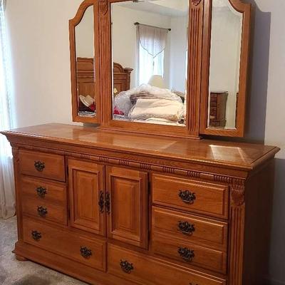 Sumter Cabinet Company Dresser With Tri-Fold Mirror