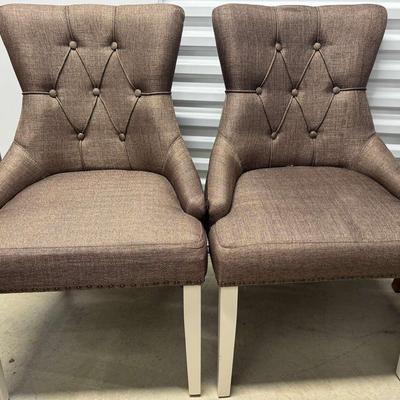 Accent Chairs 
