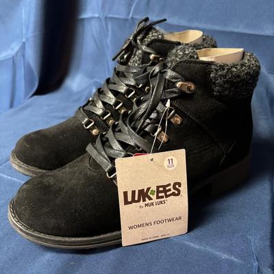 Lukees by Muk Luk Water Resistant Black Boot- Women's Size 11