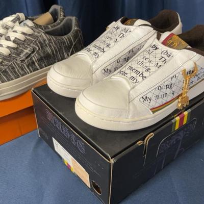 Royal Elastics Baby In White & Rocket Dog Cecila  BLK/WHT Women Size 11