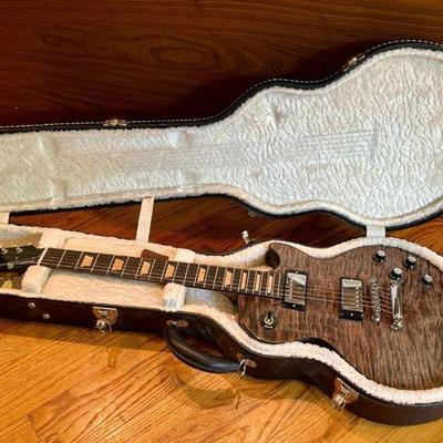 Gibson 2008 Guitar of the Month in case 
