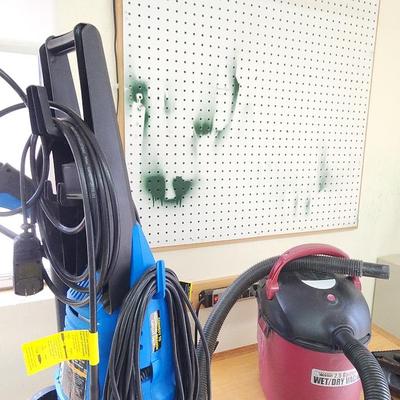 2.5 Gallon Wet/Dryer Vac and Electric Pressure Washer