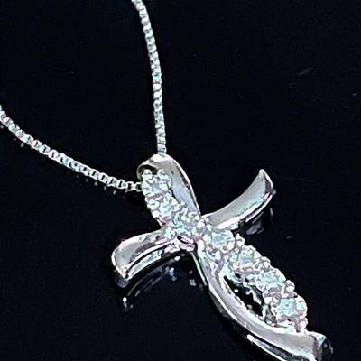 Sterling Silver 925 Chain with Sterling Silver 7 Diamond Cross Pendant 