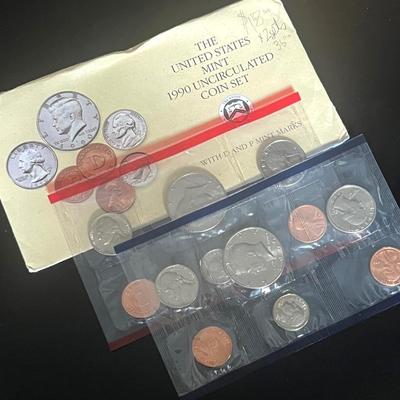1990 U.S. Mint Uncirculated Coin Set with Both D & P Mints