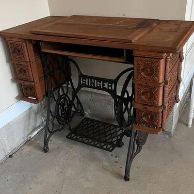 Vintage Singer Sewing Table