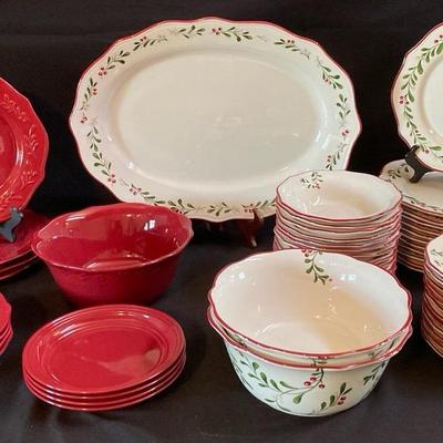 Better Homes & Gardens Mistletoe Ceramic Dinnerware With Large Platter