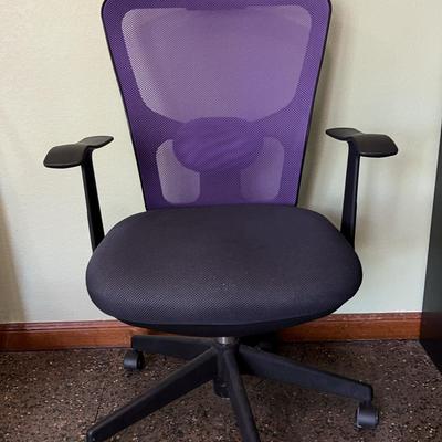 Adjustable Rolling Office Chair