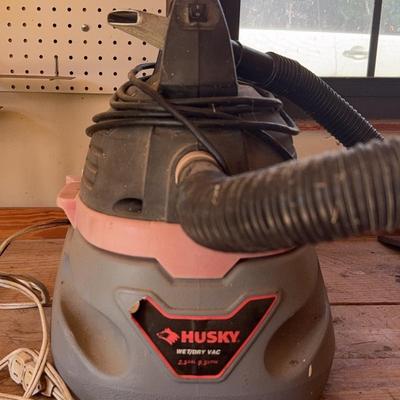 Husky Wet/Dry Vac 2.5 Gallon 