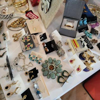 Sale Photo Thumbnail #3